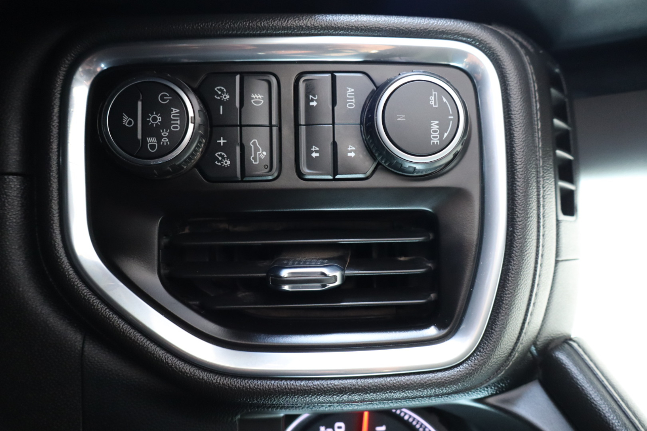 Chevrolet Silverado 2500HD 4WD Crew Cab 159" LTZ 2023