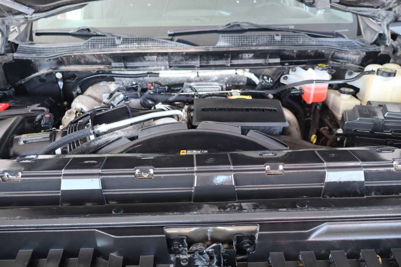 Chevrolet Silverado 2500HD 4WD Crew Cab 159" LTZ 2023