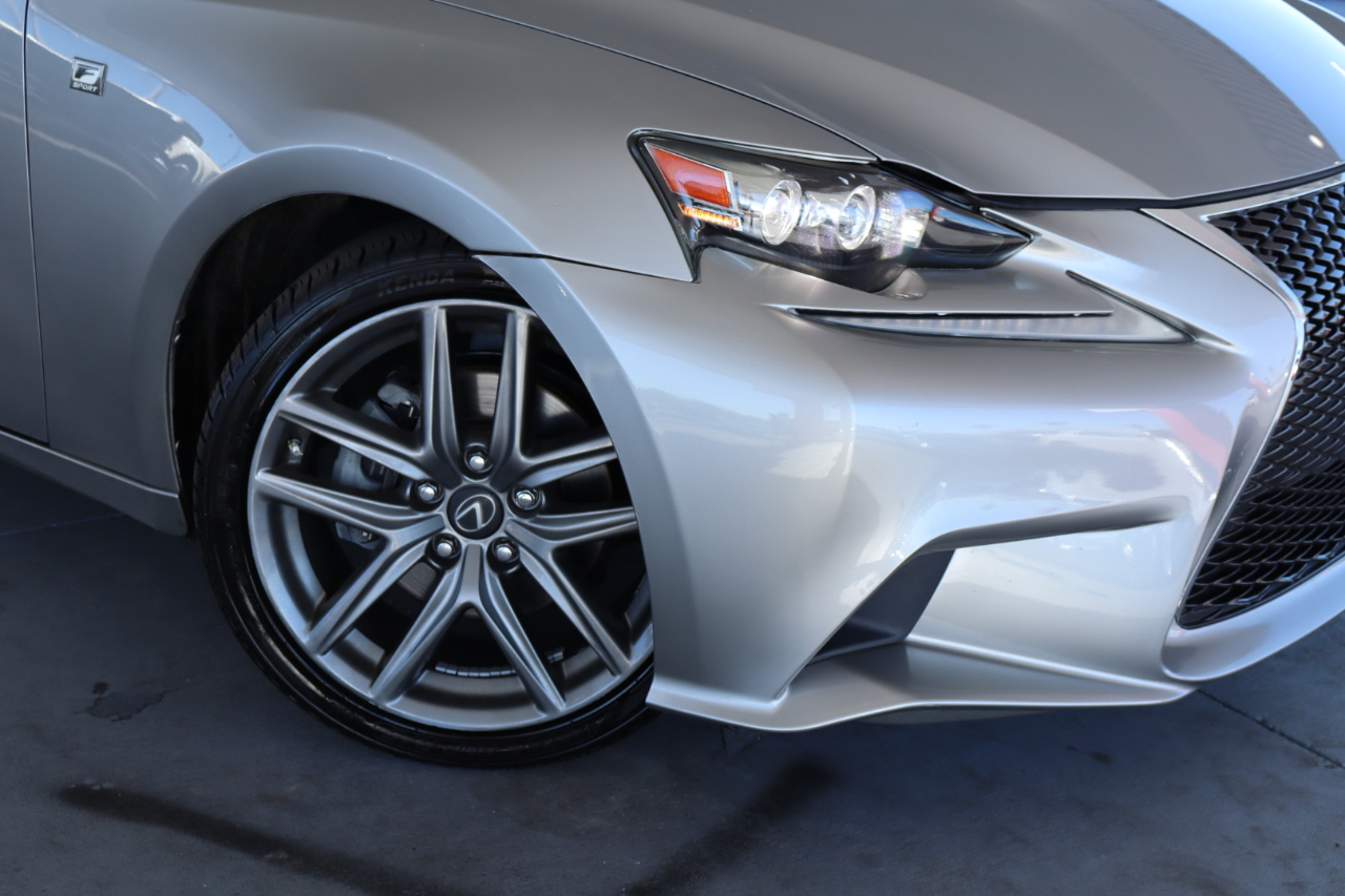 Lexus IS 250 4dr Sport Sdn RWD 2015