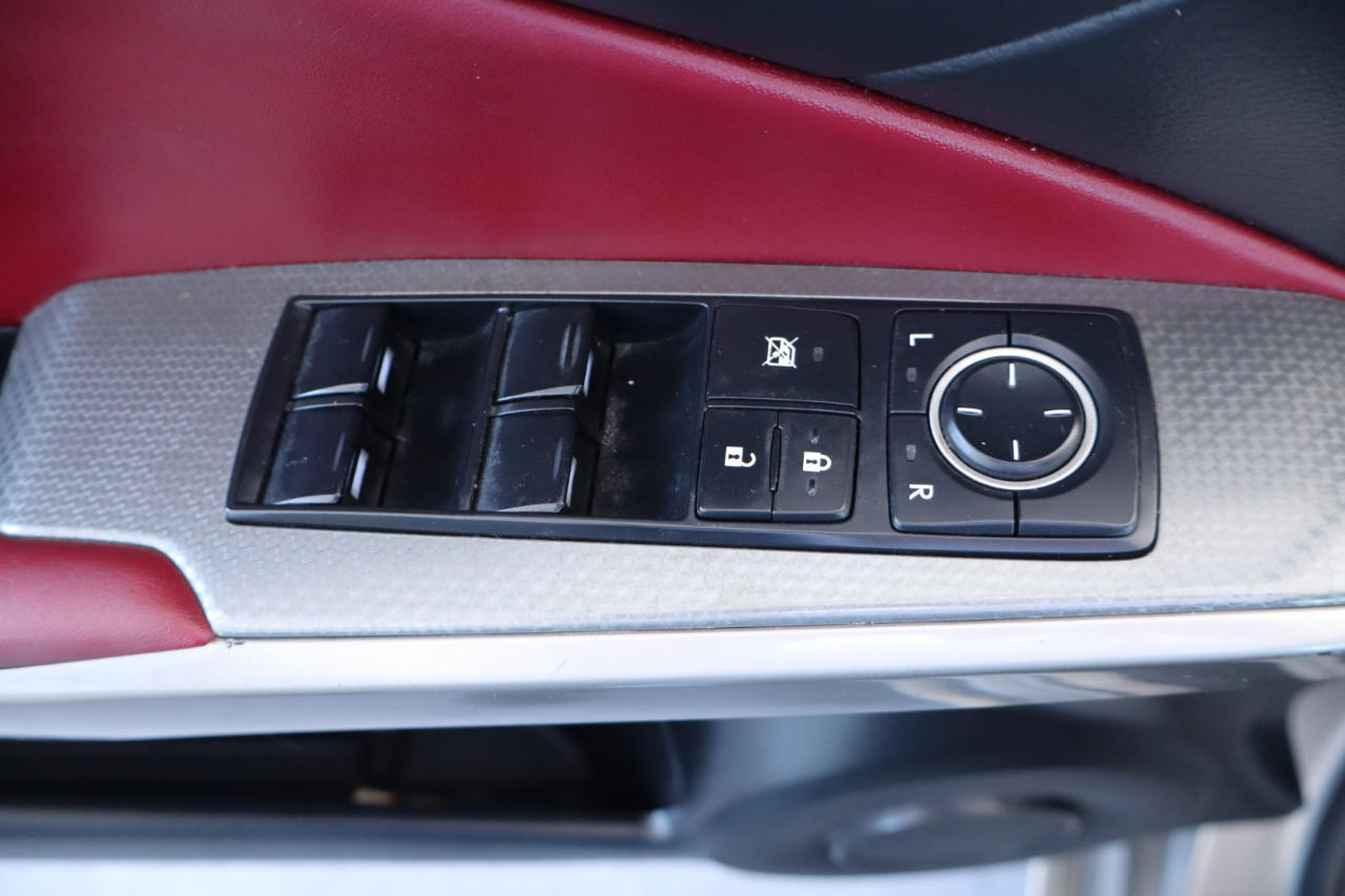 Lexus IS 250 4dr Sport Sdn RWD 2015