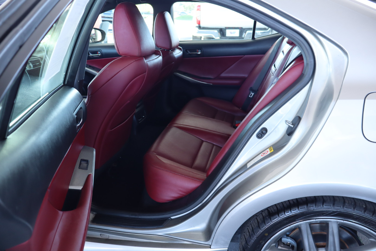 Lexus IS 250 4dr Sport Sdn RWD 2015