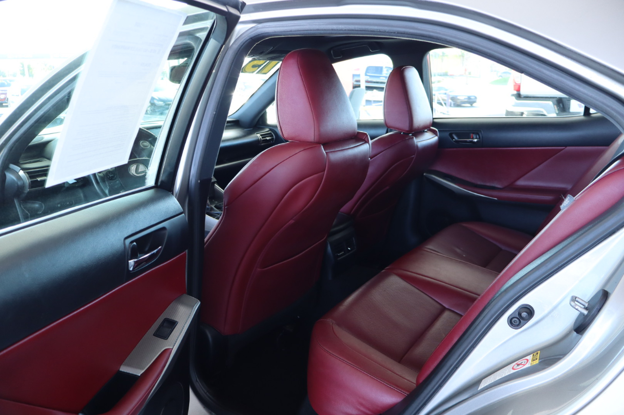 Lexus IS 250 4dr Sport Sdn RWD 2015
