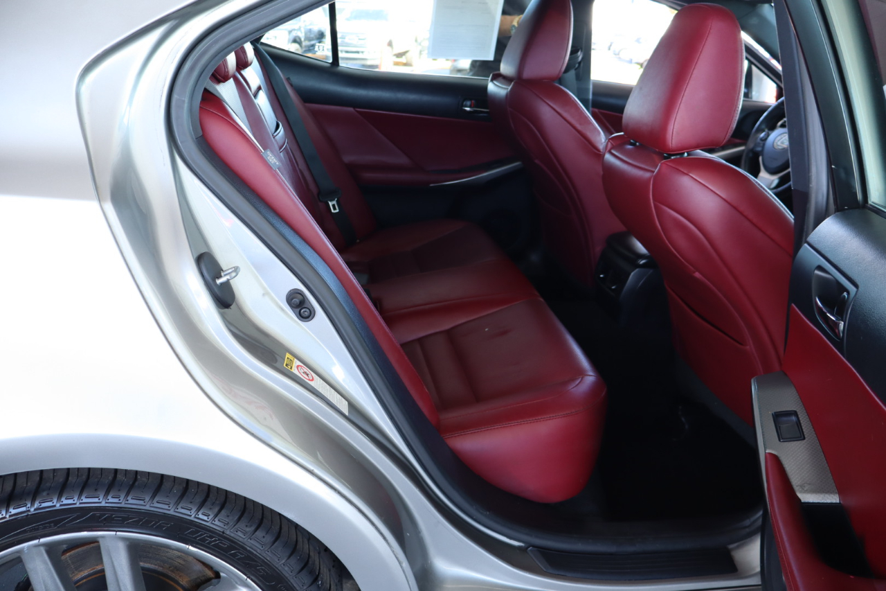 Lexus IS 250 4dr Sport Sdn RWD 2015