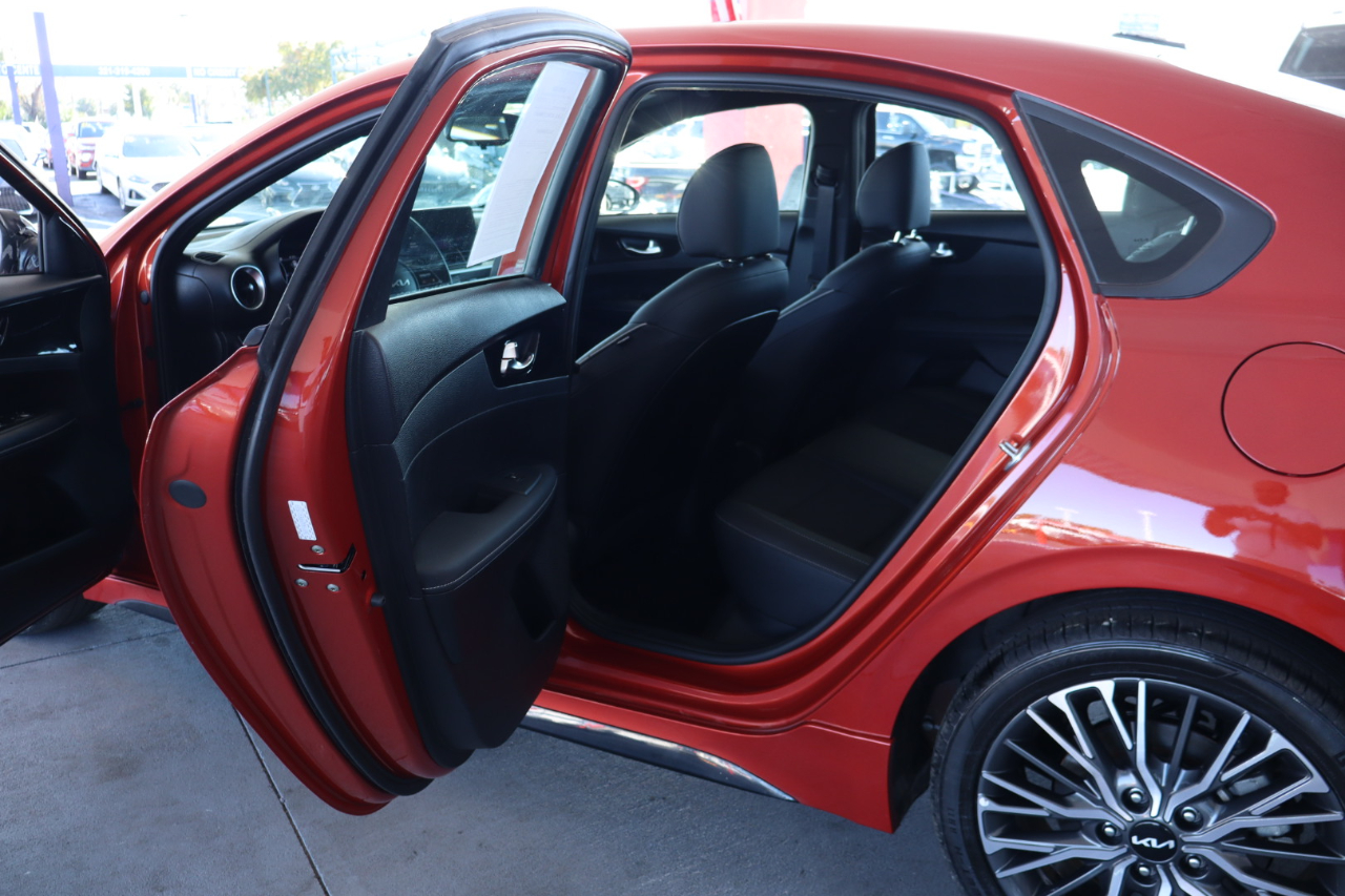 Kia Forte GT-Line IVT 2023