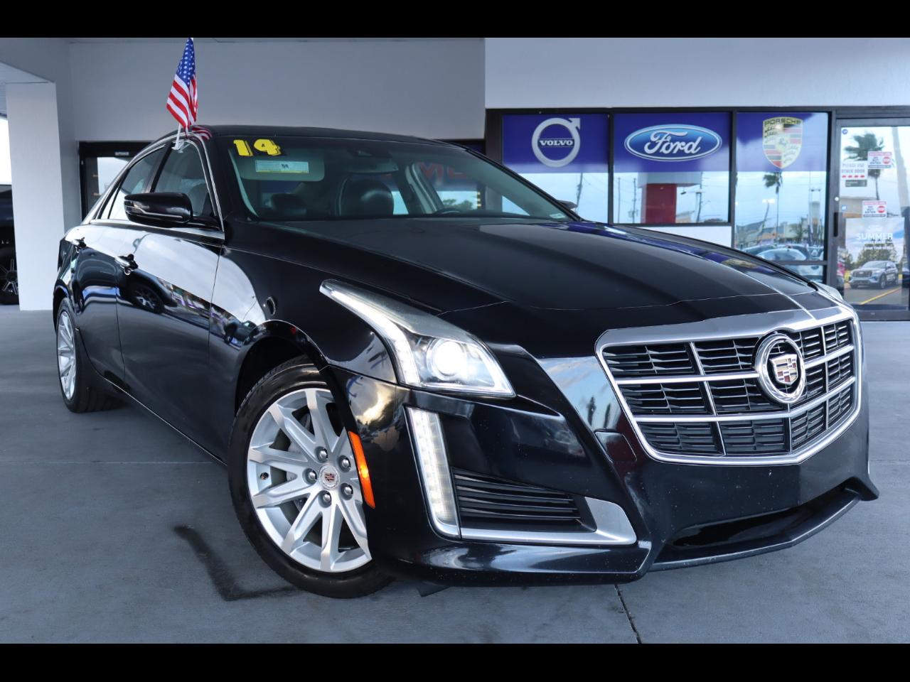 Cadillac CTS Sedan 4dr Sdn 2.0L Turbo Luxury RWD 2014