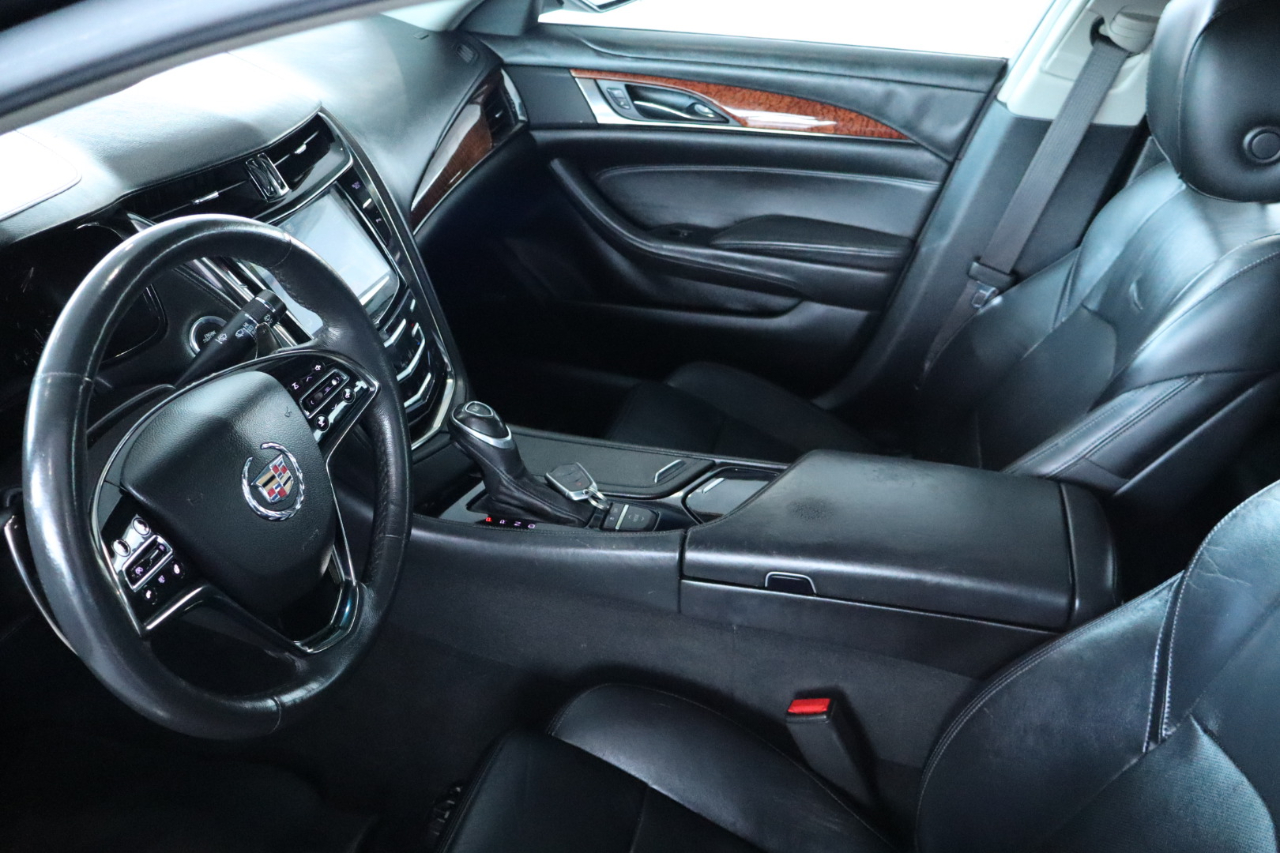 Cadillac CTS Sedan 4dr Sdn 2.0L Turbo Luxury RWD 2014