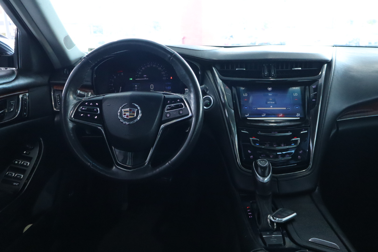 Cadillac CTS Sedan 4dr Sdn 2.0L Turbo Luxury RWD 2014