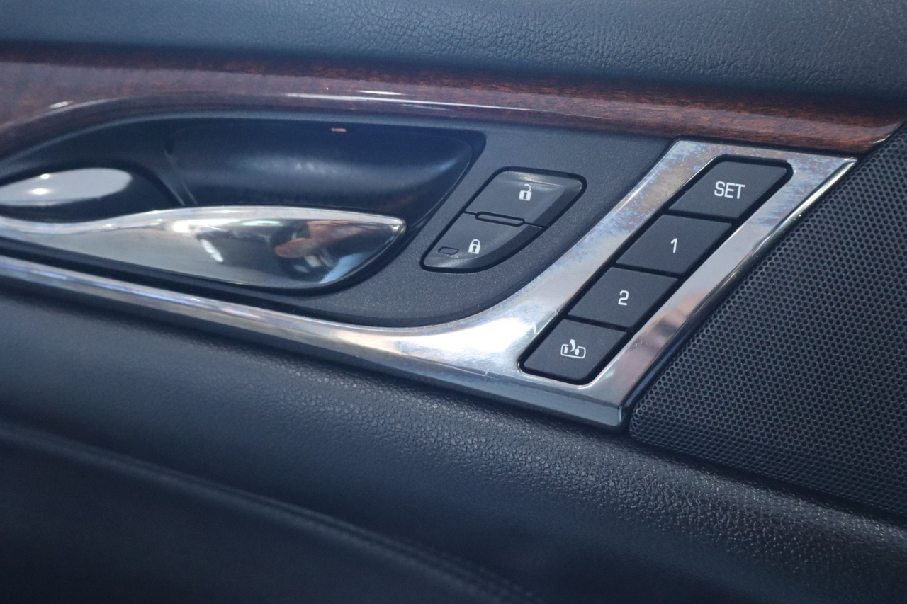 Cadillac CTS Sedan 4dr Sdn 2.0L Turbo Luxury RWD 2014