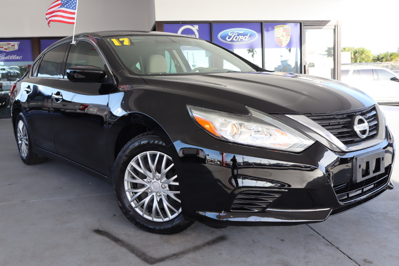 Nissan Altima 2.5 S Sedan 2017
