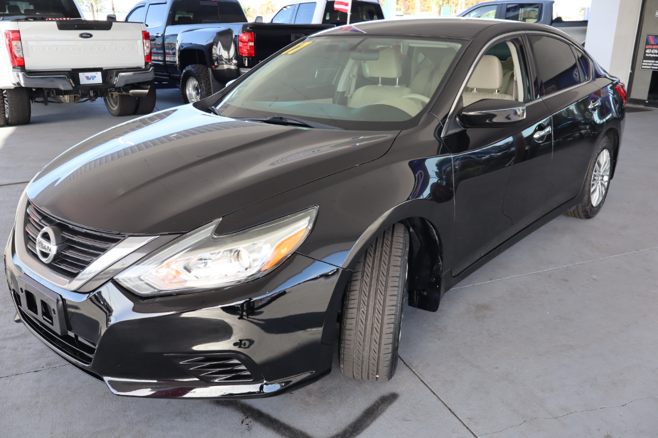 Nissan Altima 2.5 S Sedan 2017
