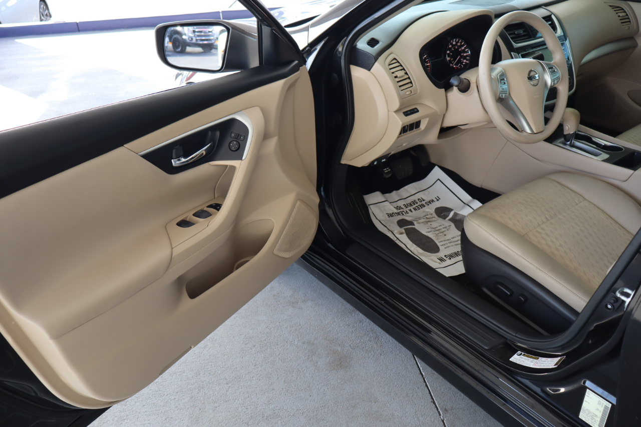 Nissan Altima 2.5 S Sedan 2017