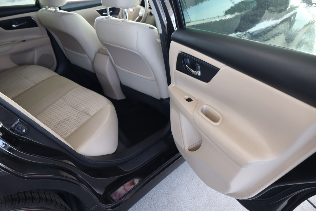 Nissan Altima 2.5 S Sedan 2017