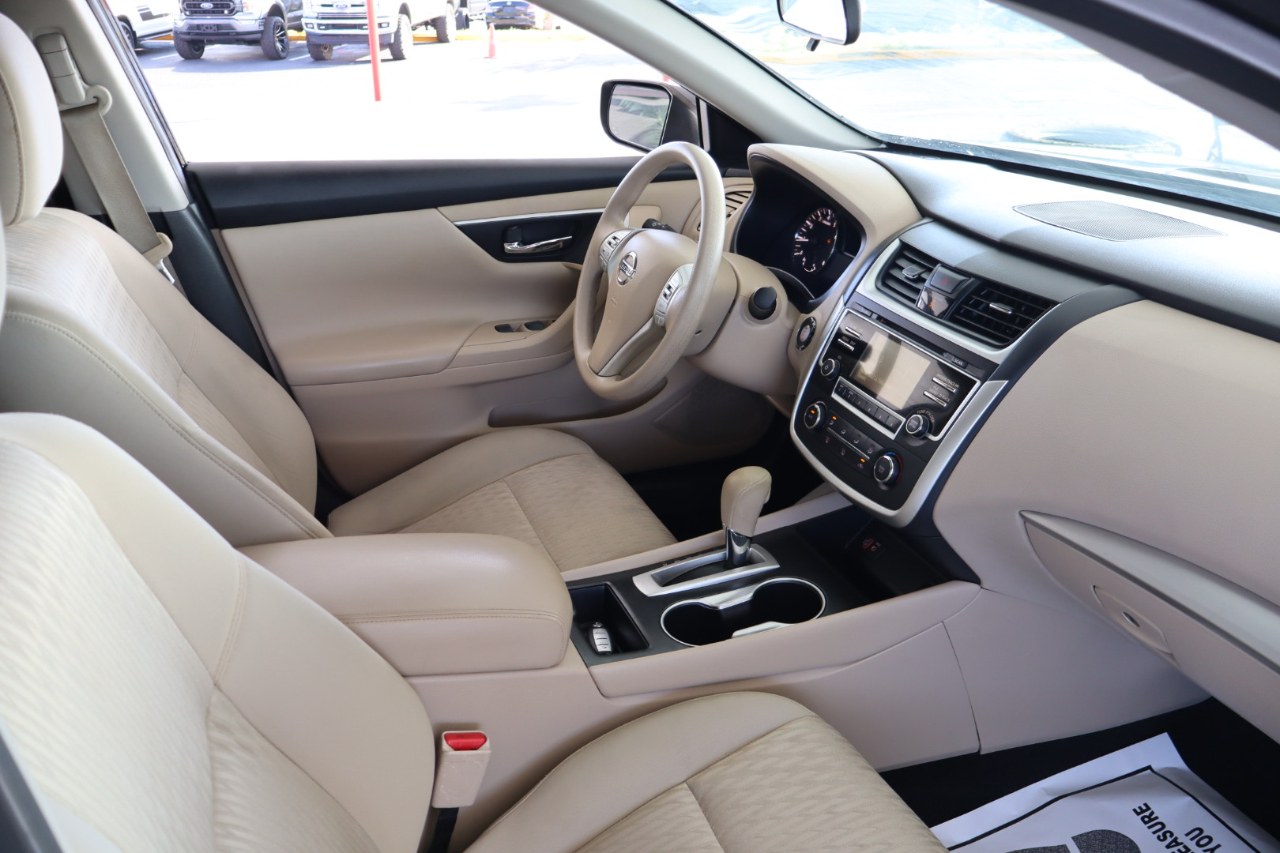 Nissan Altima 2.5 S Sedan 2017