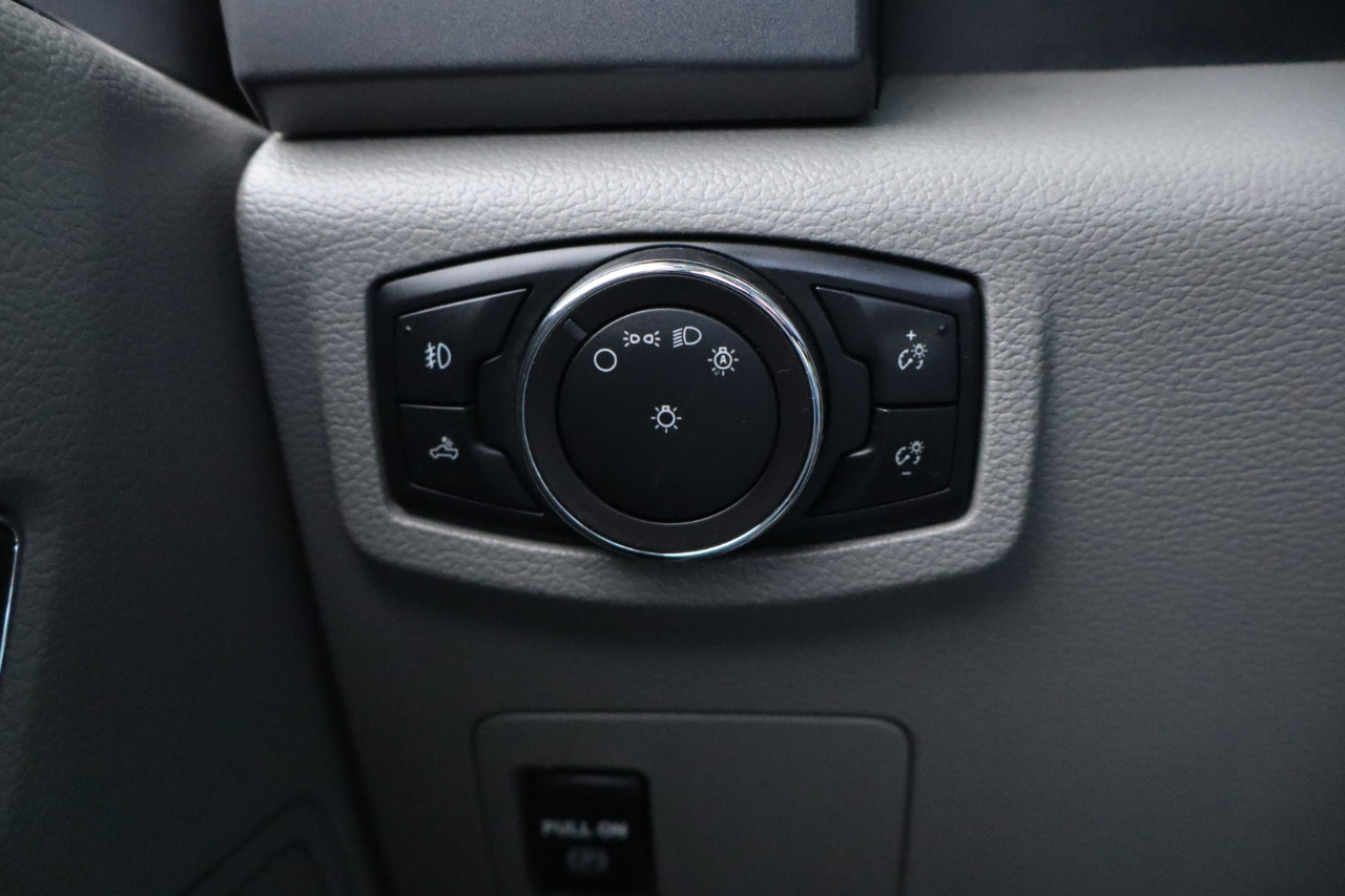 Ford F-150 4WD SuperCab 145" XLT 2018