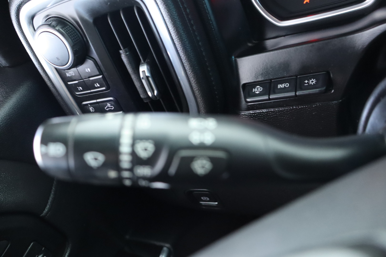 Chevrolet Silverado 1500 4WD Crew Cab 147" High Country 2019