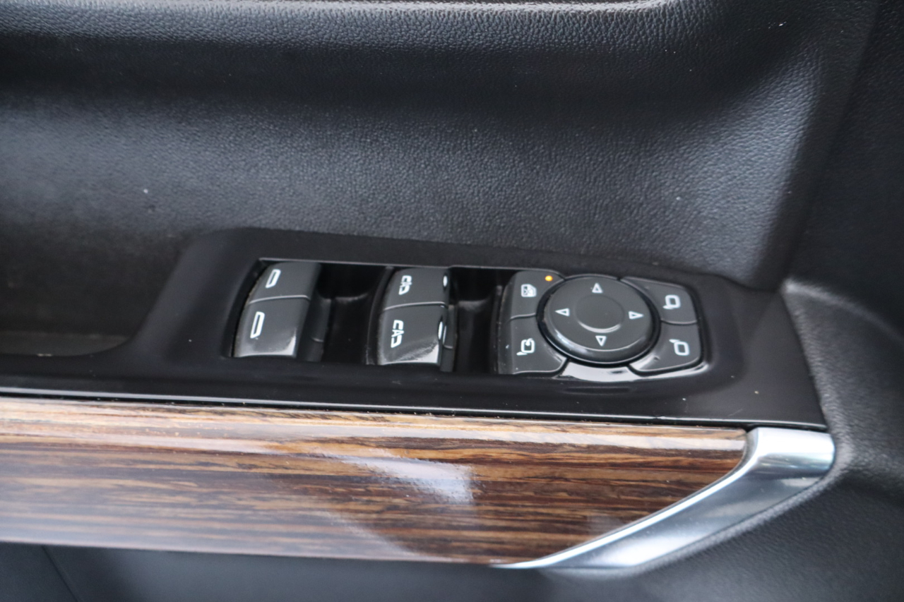 Chevrolet Silverado 1500 4WD Crew Cab 147" High Country 2019