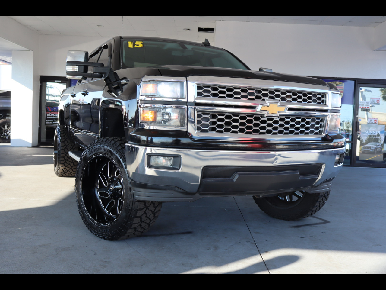 Chevrolet Silverado 1500 2WD Crew Cab 143.5" LT w/1LT 2015