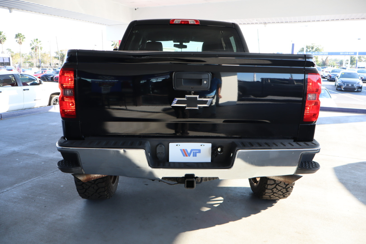 Chevrolet Silverado 1500 2WD Crew Cab 143.5" LT w/1LT 2015