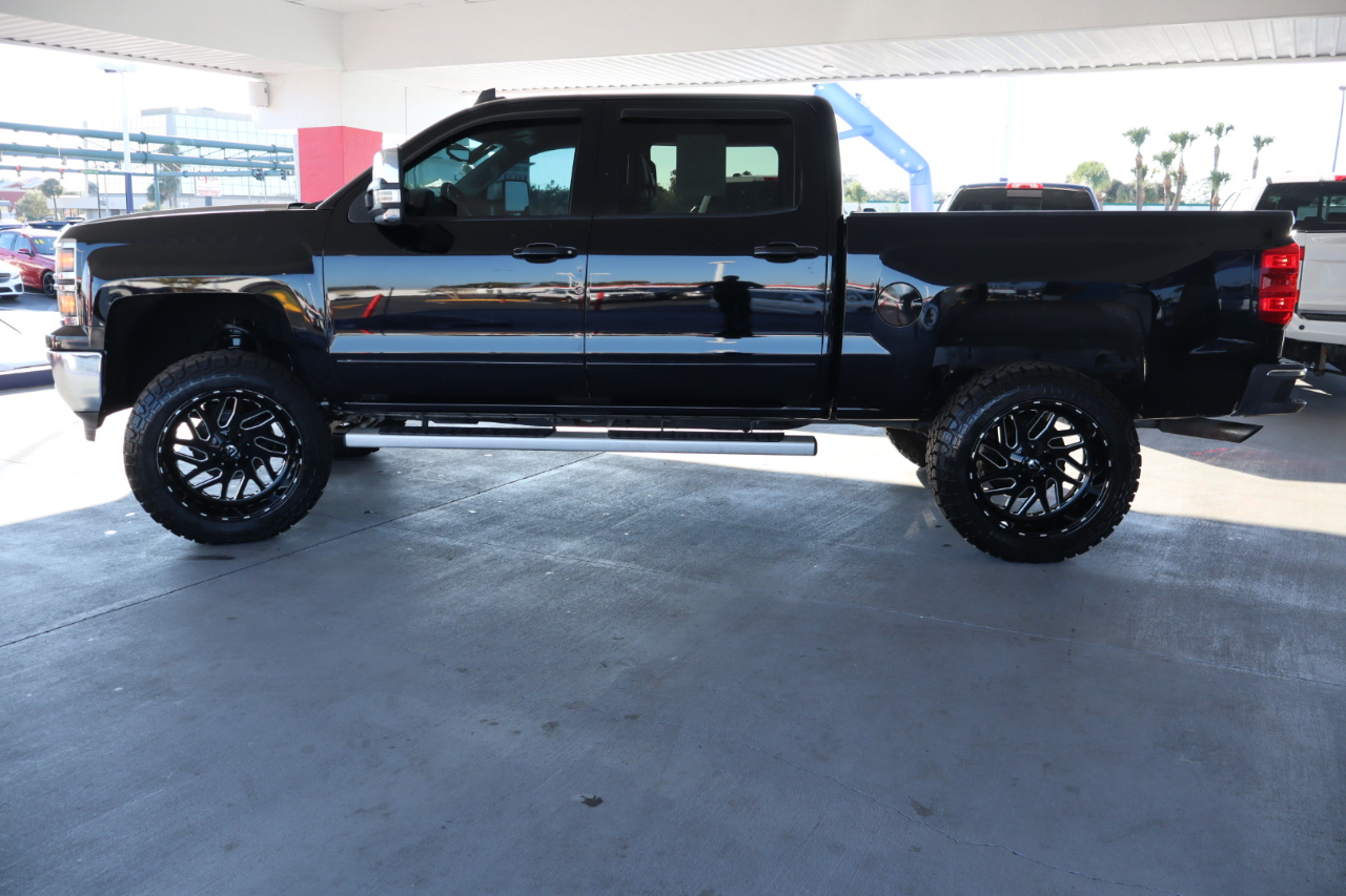 Chevrolet Silverado 1500 2WD Crew Cab 143.5" LT w/1LT 2015
