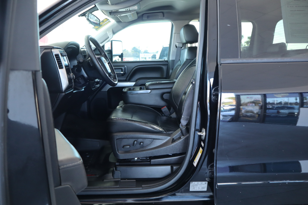 Chevrolet Silverado 1500 2WD Crew Cab 143.5" LT w/1LT 2015