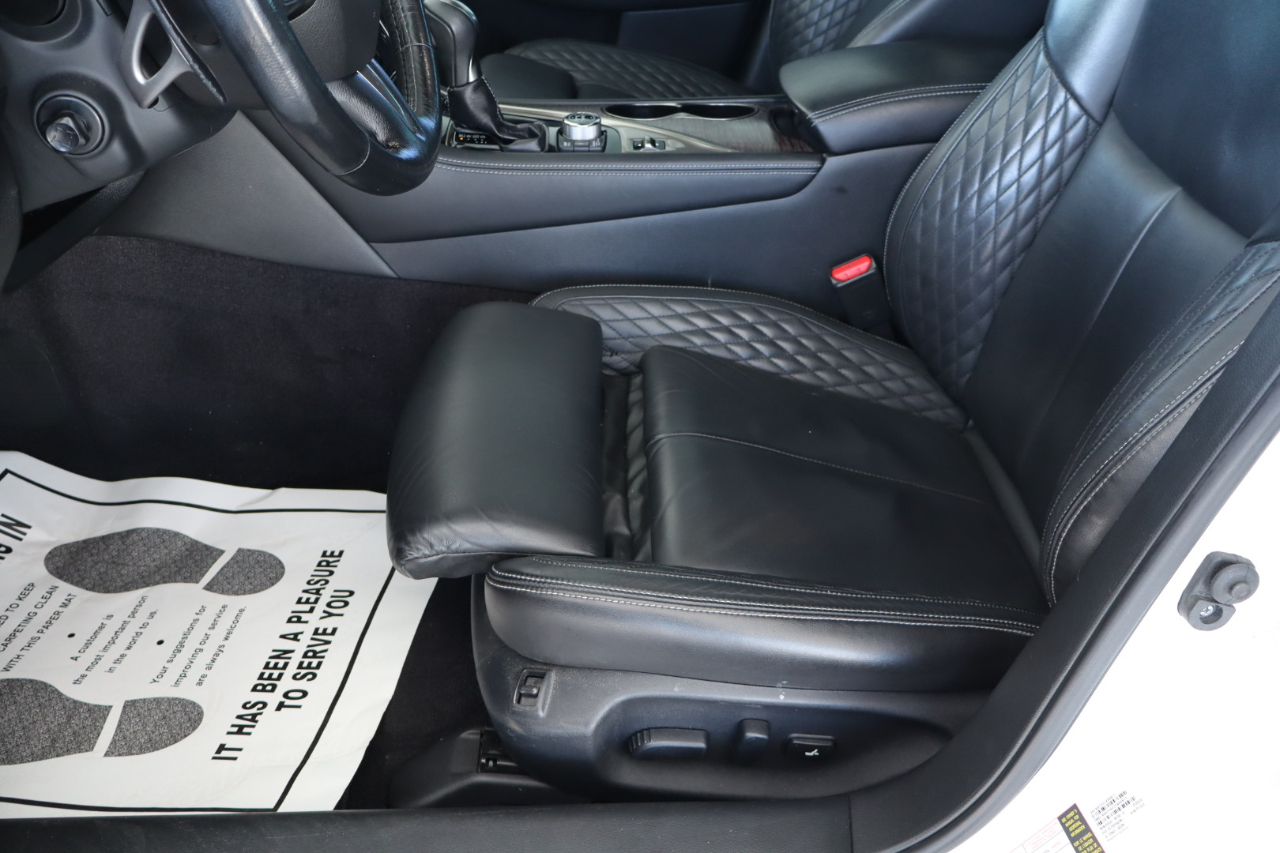 Infiniti Q50 Red Sport 400 AWD 2017