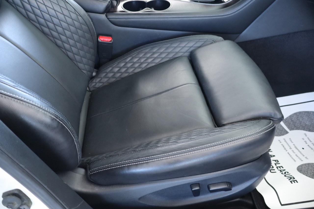 Infiniti Q50 Red Sport 400 AWD 2017