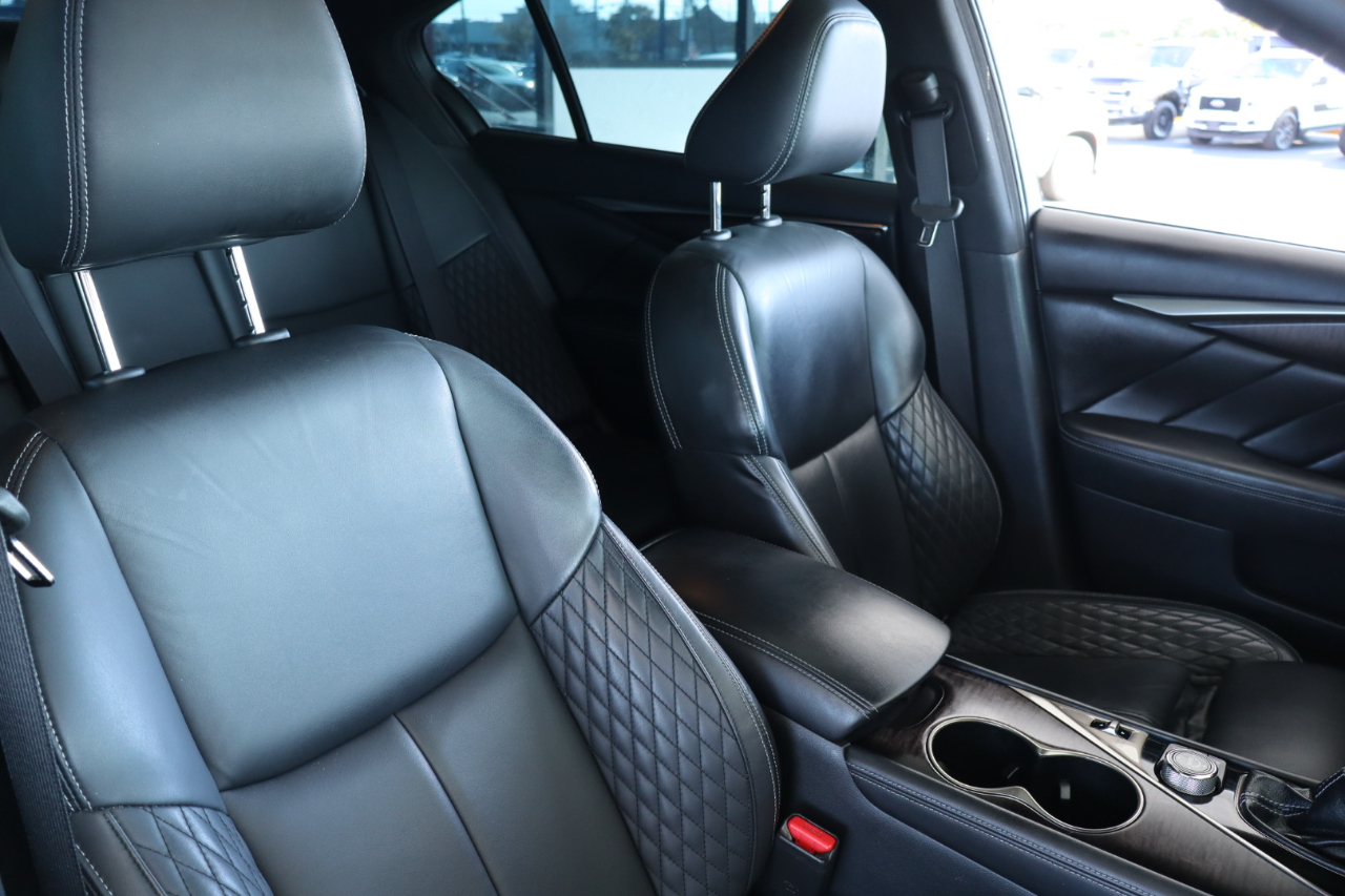 Infiniti Q50 Red Sport 400 AWD 2017