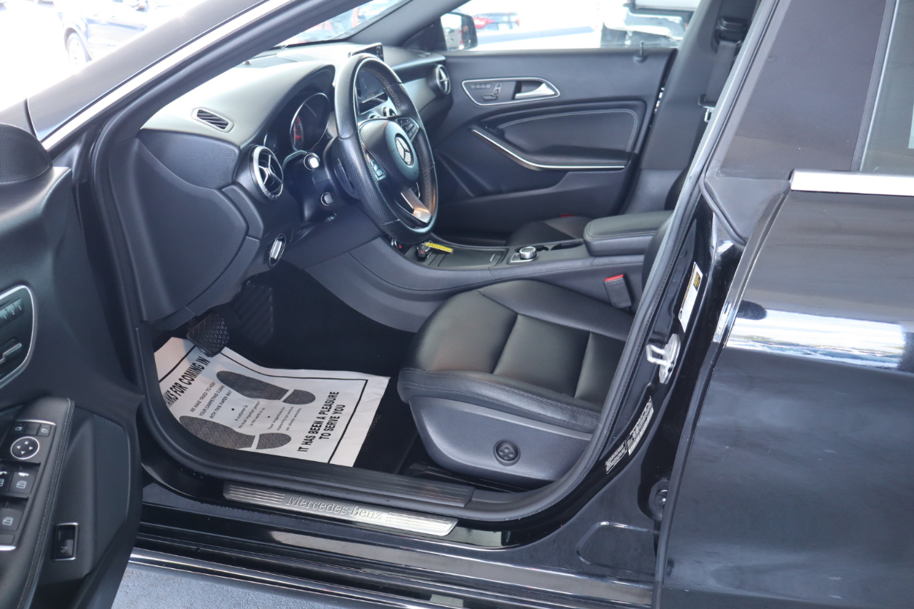 Mercedes-Benz CLA-Class 4dr Sdn CLA 250 FWD 2015