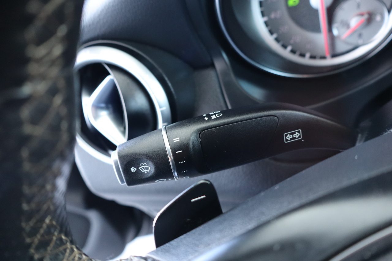 Mercedes-Benz CLA-Class 4dr Sdn CLA 250 FWD 2015