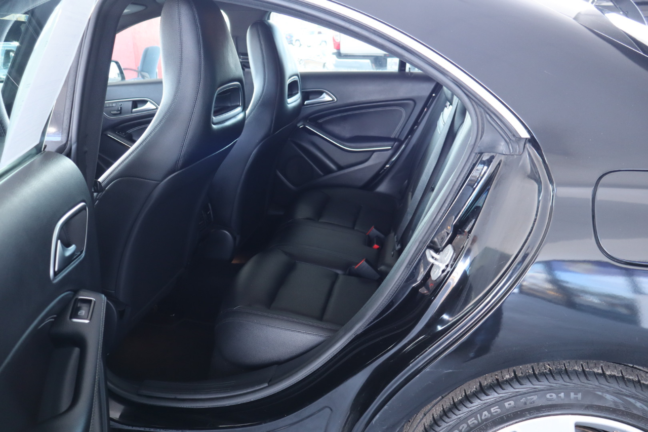 Mercedes-Benz CLA-Class 4dr Sdn CLA 250 FWD 2015