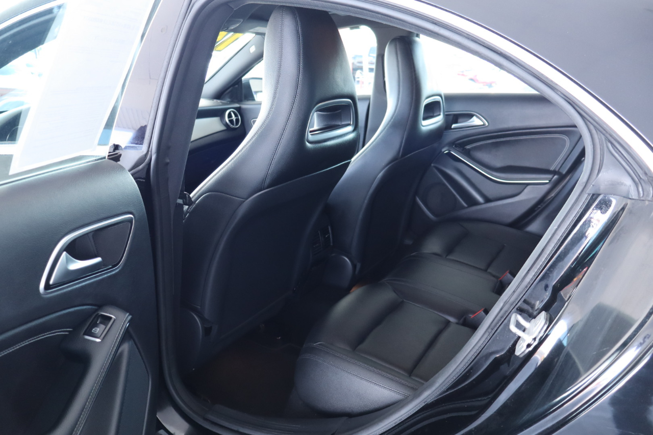 Mercedes-Benz CLA-Class 4dr Sdn CLA 250 FWD 2015