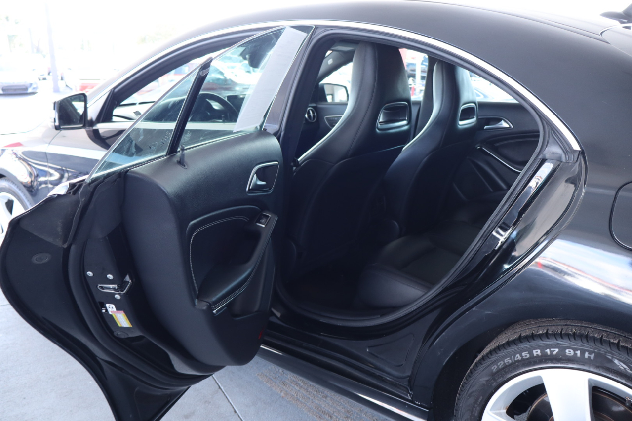 Mercedes-Benz CLA-Class 4dr Sdn CLA 250 FWD 2015