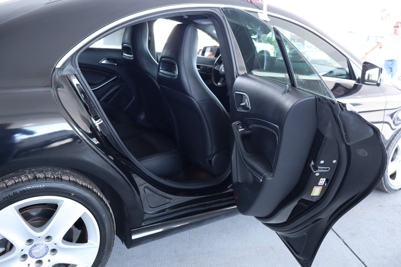 Mercedes-Benz CLA-Class 4dr Sdn CLA 250 FWD 2015
