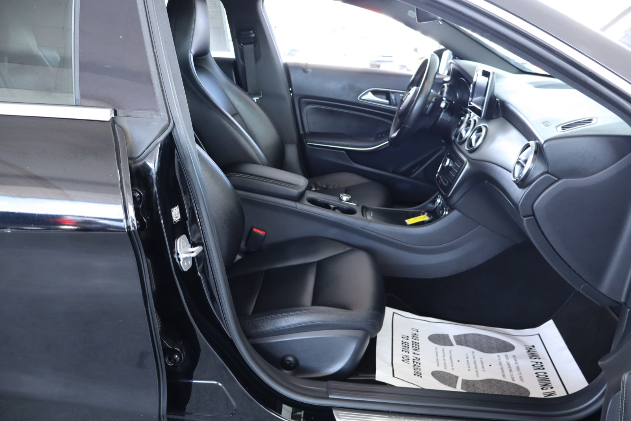 Mercedes-Benz CLA-Class 4dr Sdn CLA 250 FWD 2015