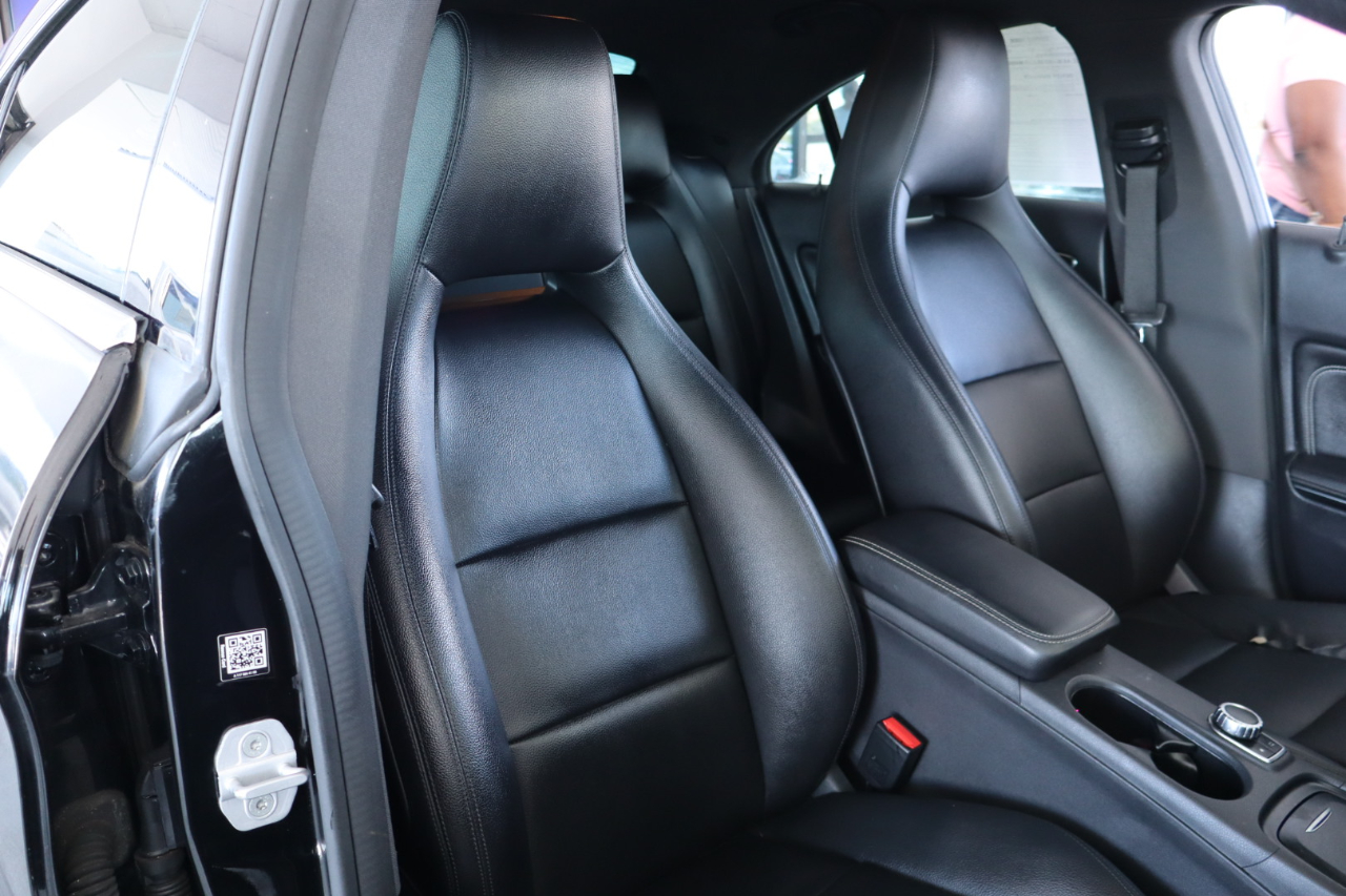 Mercedes-Benz CLA-Class 4dr Sdn CLA 250 FWD 2015