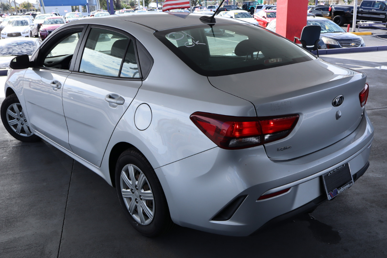 Kia Rio S IVT 2021