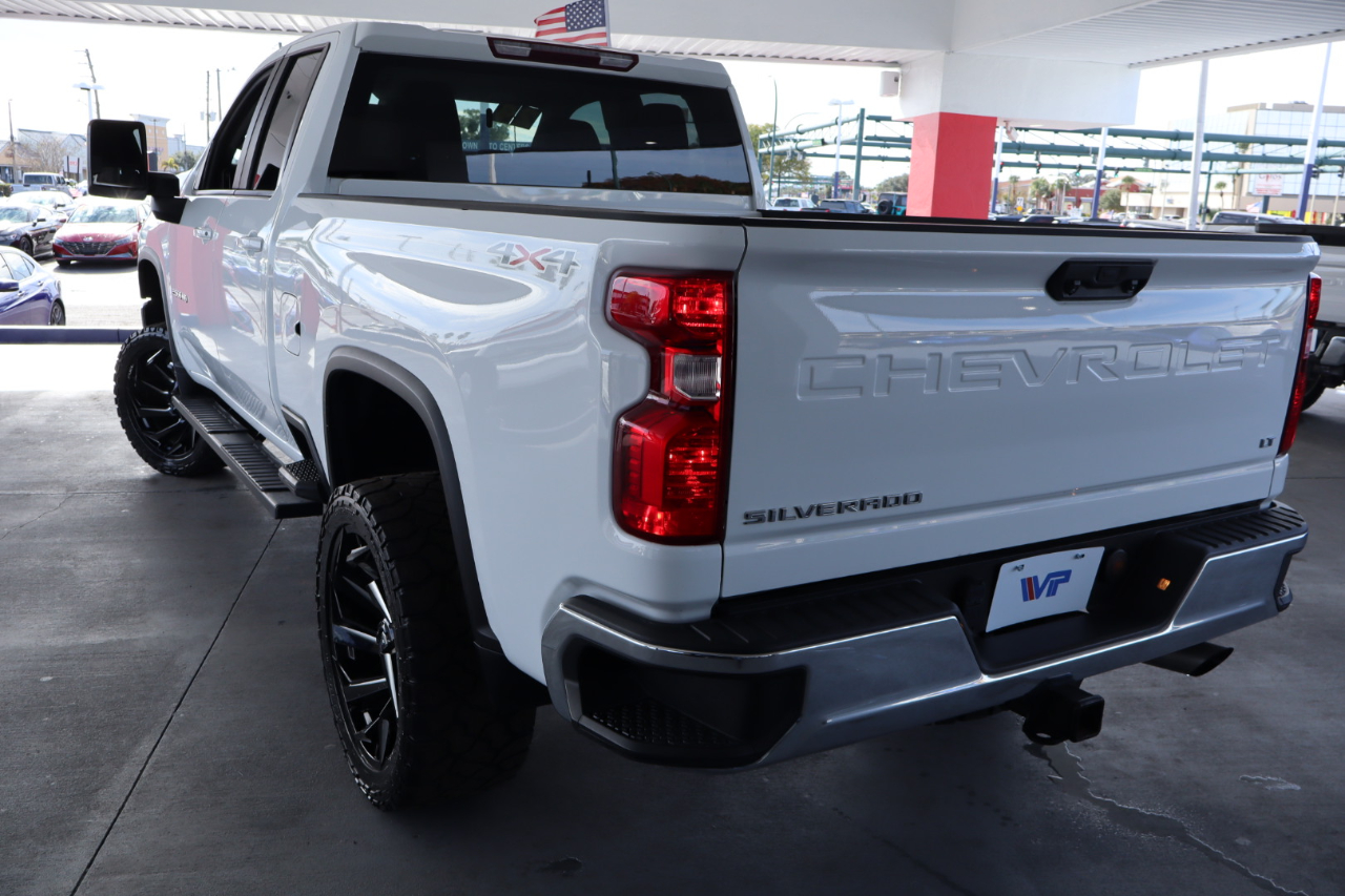 Chevrolet Silverado 2500HD 4WD Double Cab 149" LT 2024