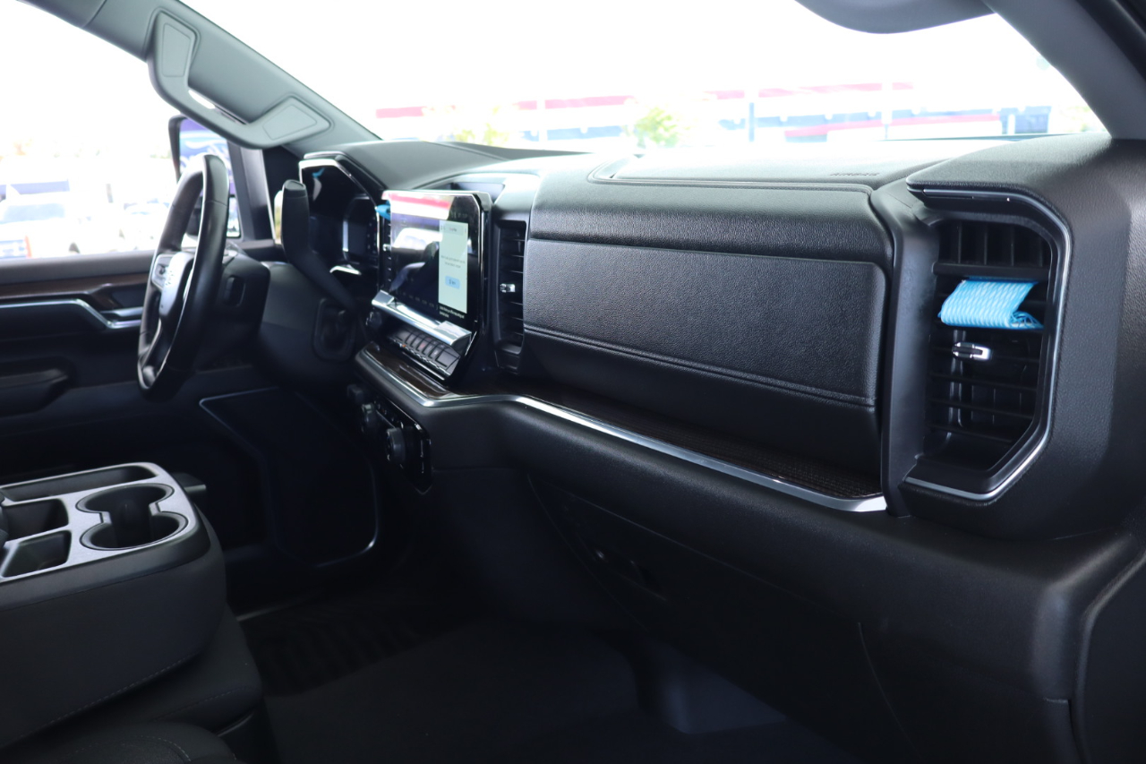 Chevrolet Silverado 2500HD 4WD Double Cab 149" LT 2024