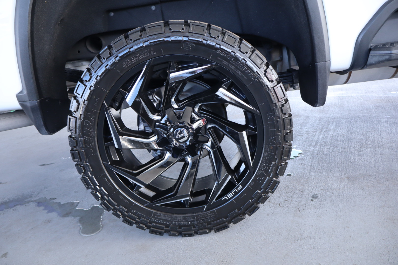 Chevrolet Silverado 2500HD 4WD Double Cab 149" LT 2024