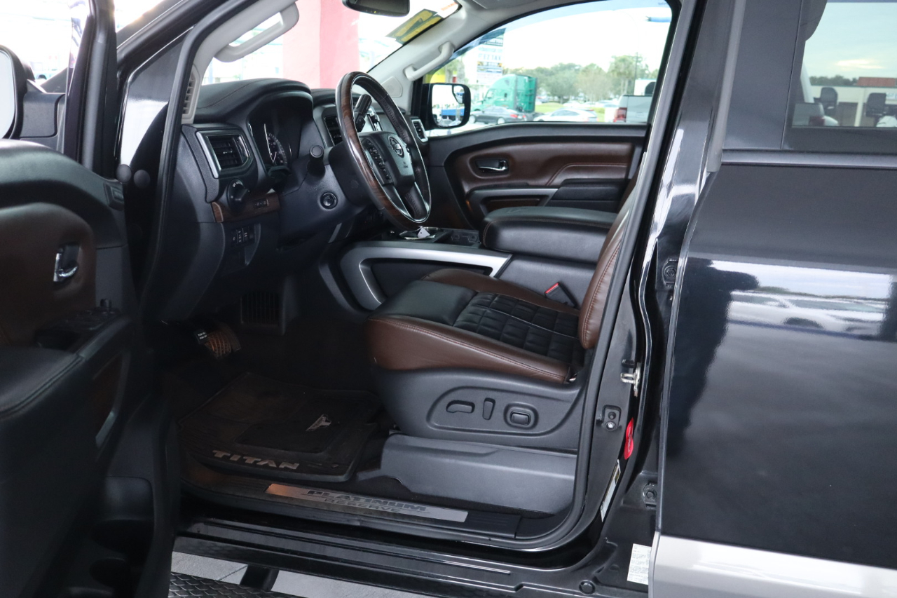 Nissan Titan 4x2 Crew Cab Platinum Reserve 2017