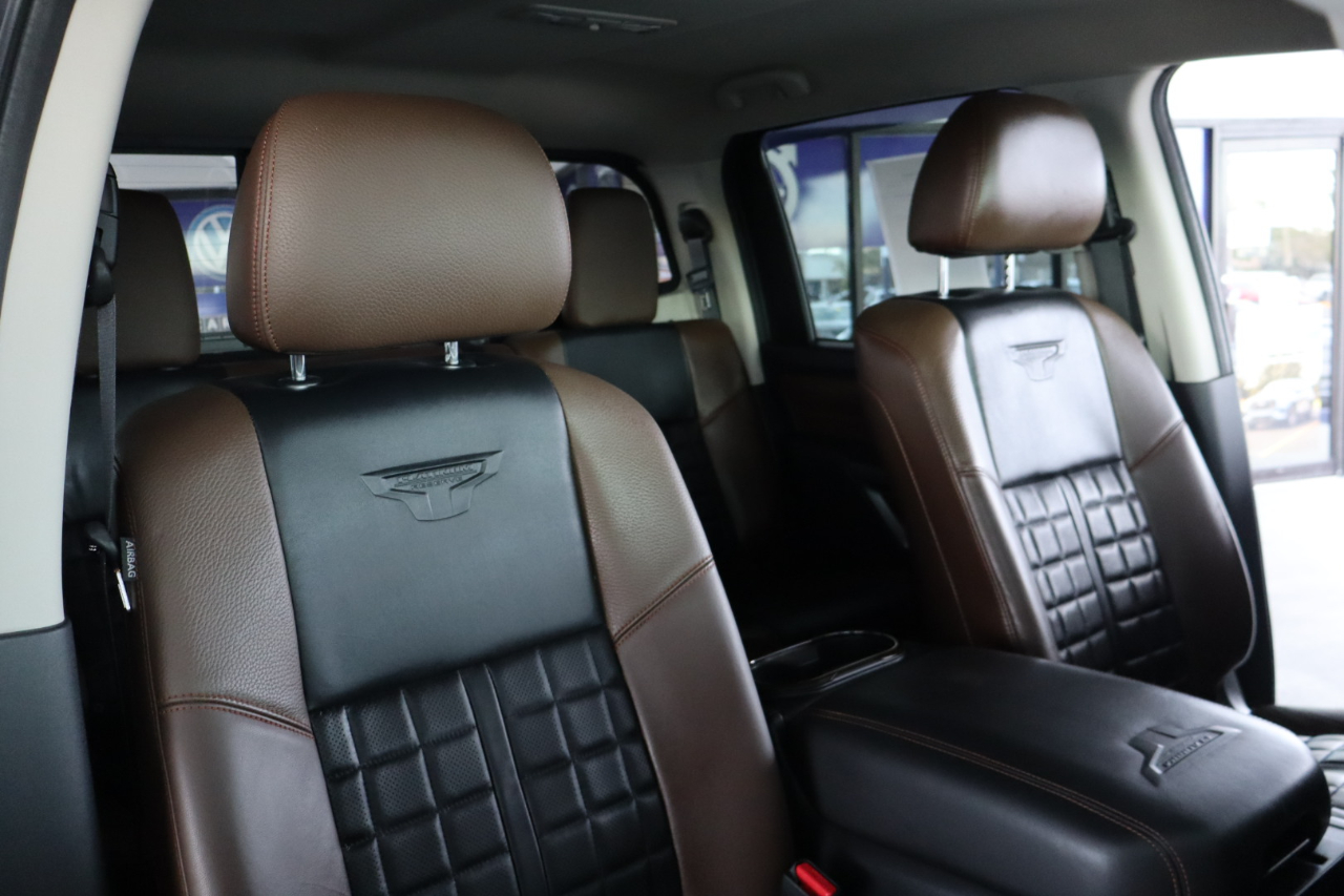 Nissan Titan 4x2 Crew Cab Platinum Reserve 2017