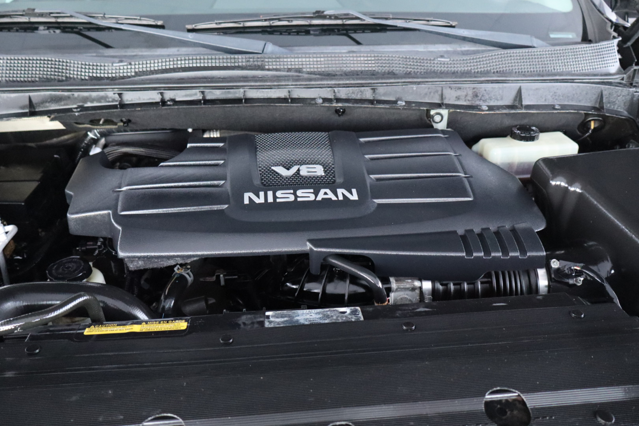 Nissan Titan 4x2 Crew Cab Platinum Reserve 2017