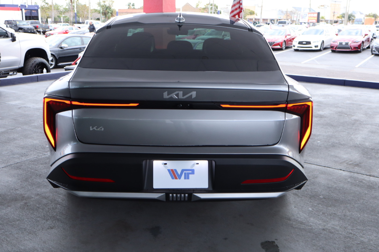 Kia K4 EX FWD 2025