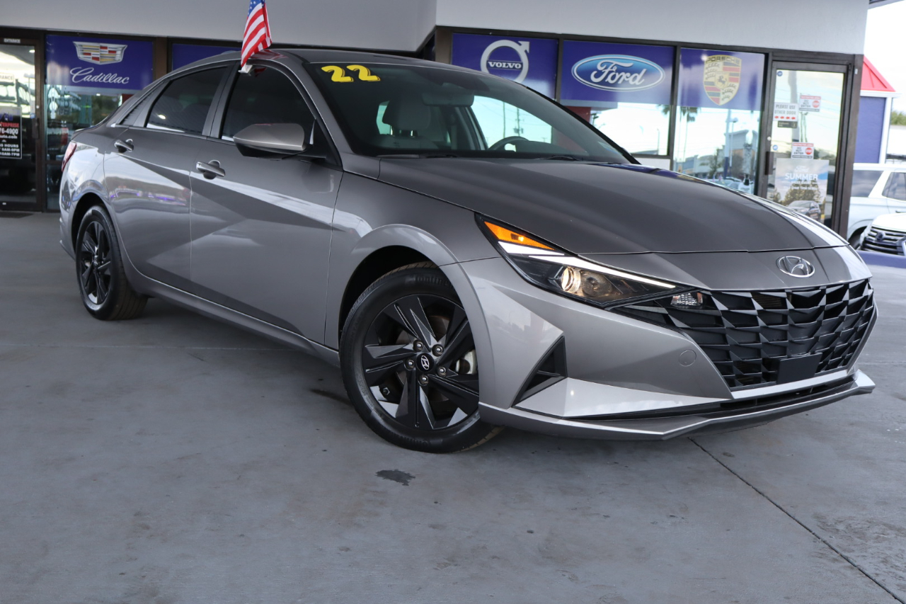 Hyundai Elantra SEL IVT 2022