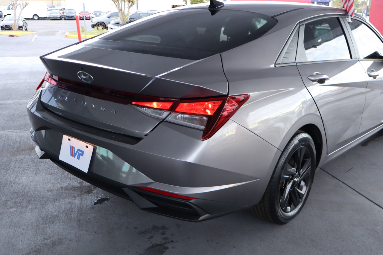 Hyundai Elantra SEL IVT 2022