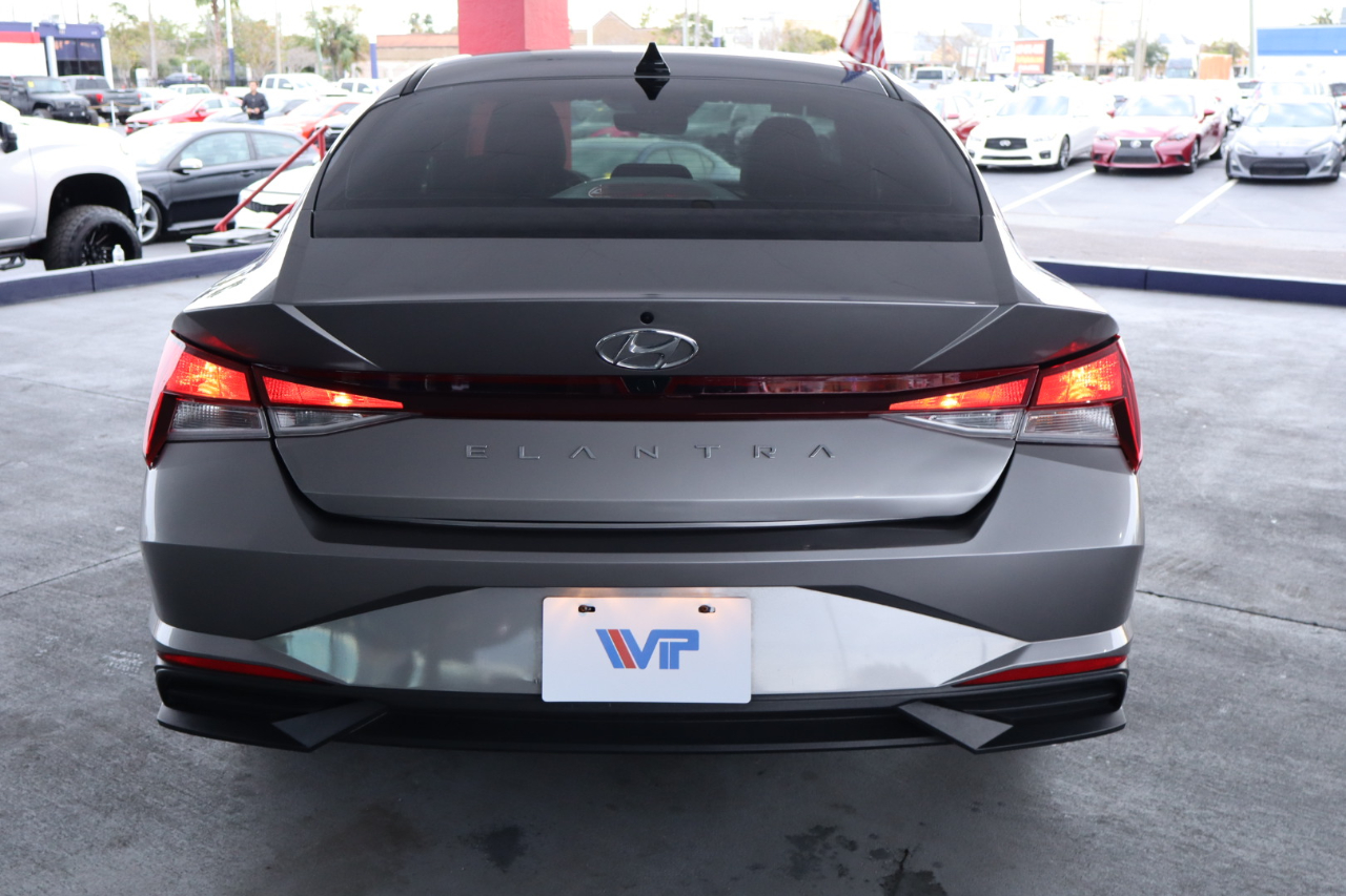 Hyundai Elantra SEL IVT 2022