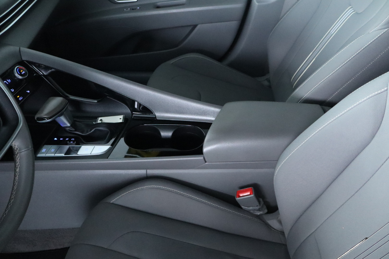 Hyundai Elantra SEL IVT 2022