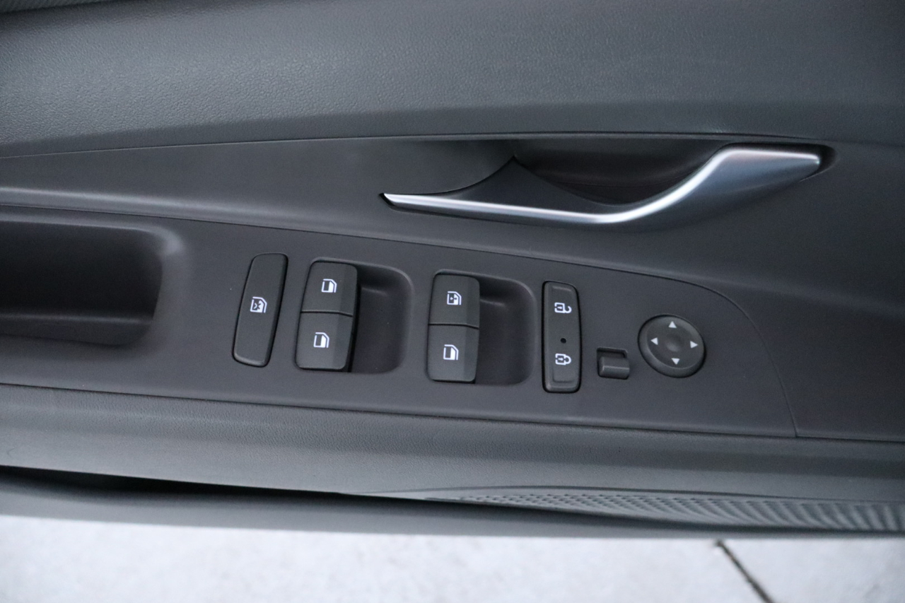 Hyundai Elantra SEL IVT 2022