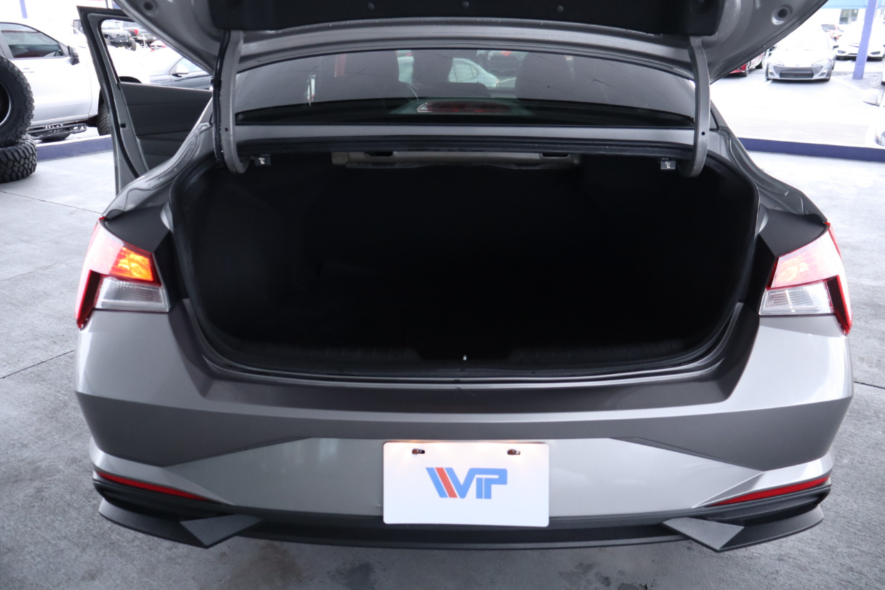 Hyundai Elantra SEL IVT 2022