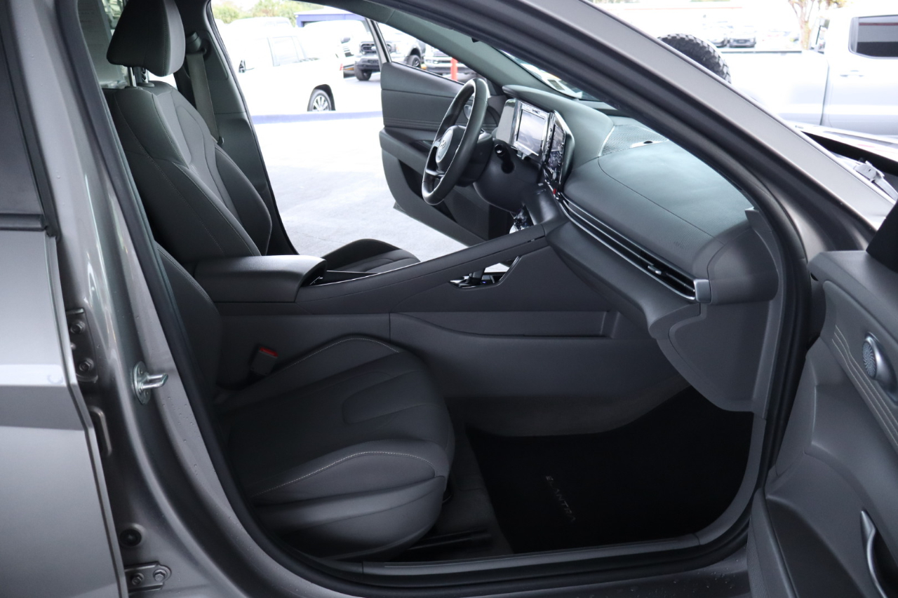 Hyundai Elantra SEL IVT 2022